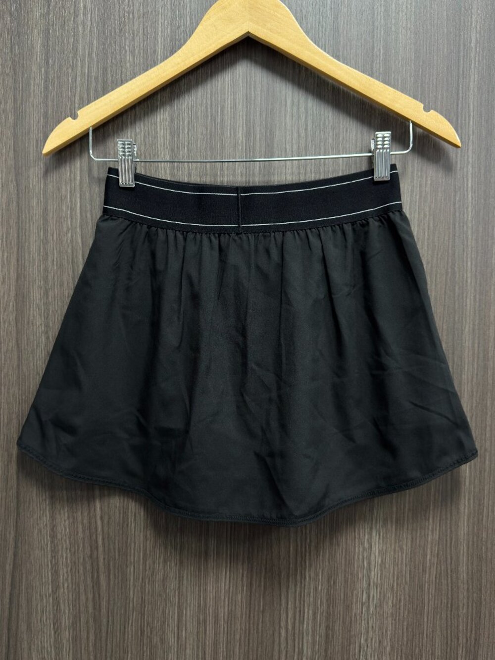 NWT🌻Alo Yoga Match Point Tennis Skirt Black🎼Sporty Chic Mini Skirt - Picture 4 of 8